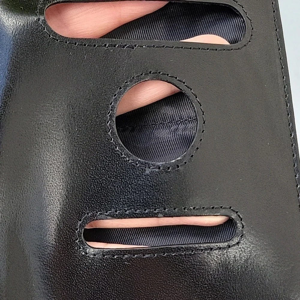 Passport Cover Genuine Black Buffered Italian Soft Leather Unisex Vera Pele Rome